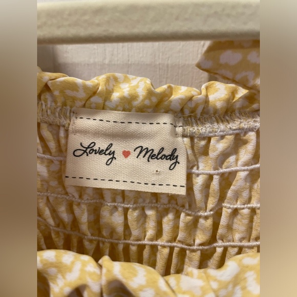 yellow and white spotted dress - Picture 4 of 9